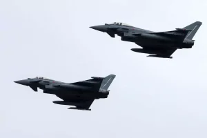 TOYRKIA GERMANIA AEROSKAFH TYPHOON