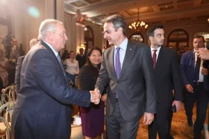 mitsotakis karamanlis eurok 1536x1024