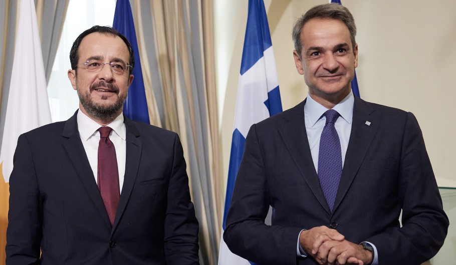 Συνομιλία Μητσοτάκη – Χριστοδουλίδη