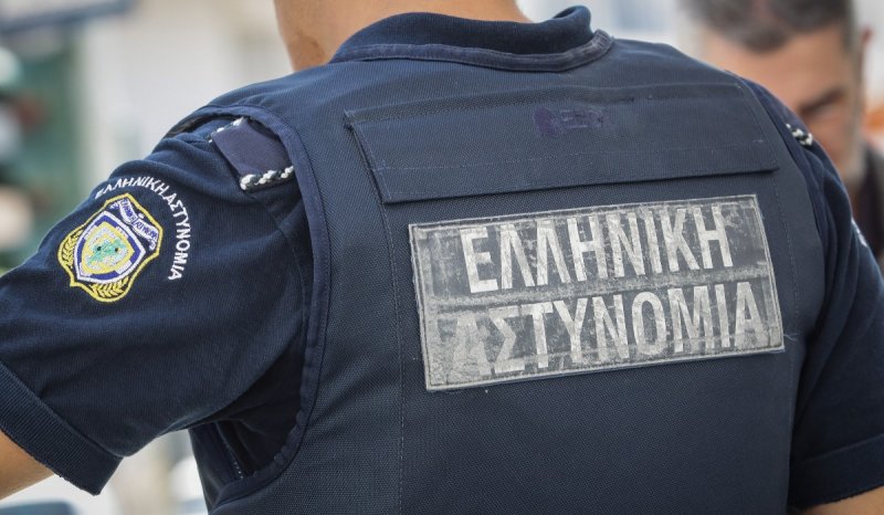 Αστυνομικός έβαλε τέλος στη ζωή