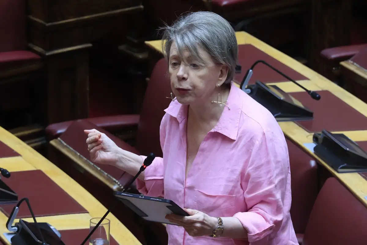 Έλενα Ακρίτα