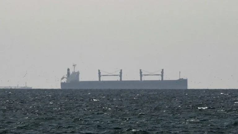 Το Ιράν απειλεί ξανά να βυθίσει εχθρικά πλοία στα Στενά του Ορμούζ – Σχέδιο εκεχειρίας 7 ημερών στον Λίβανο εξετάζει το Ισραήλ