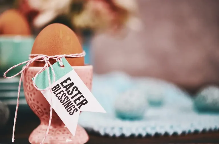 Πράσινος κρόκος στα αυγά: Τι σημαίνει ο αποχρωματισμός, πόσο επικίνδυνα είναι για την υγεία